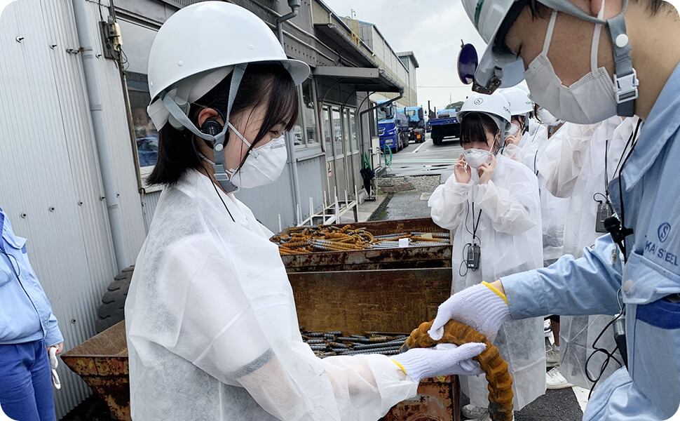 地元高校生による企業見学ツアーへの協賛